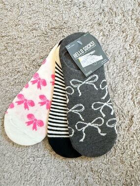 New No Shows Bow Print One Size Socks 4-10 Gray Pink White